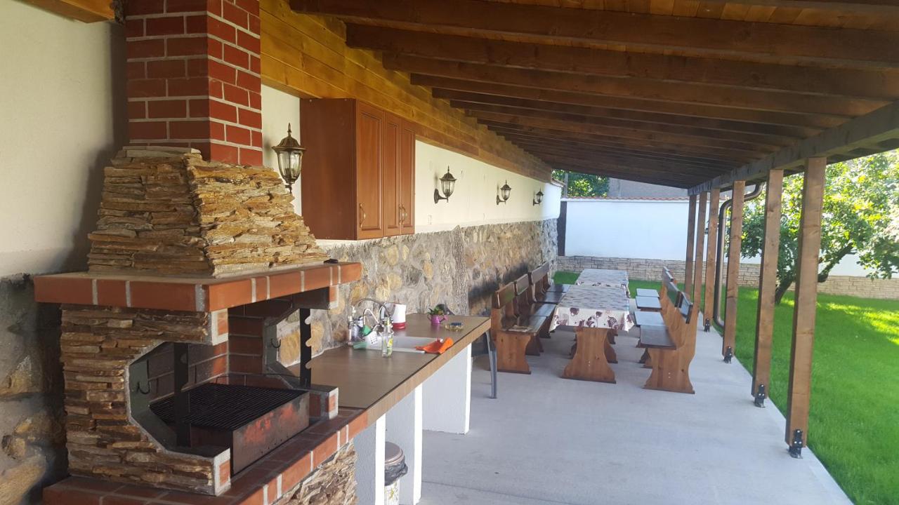 Hotel Sirakovata Kushta Saparewa Banja Exterior foto